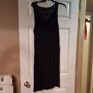 Elegant Black Sleeveless Dress
